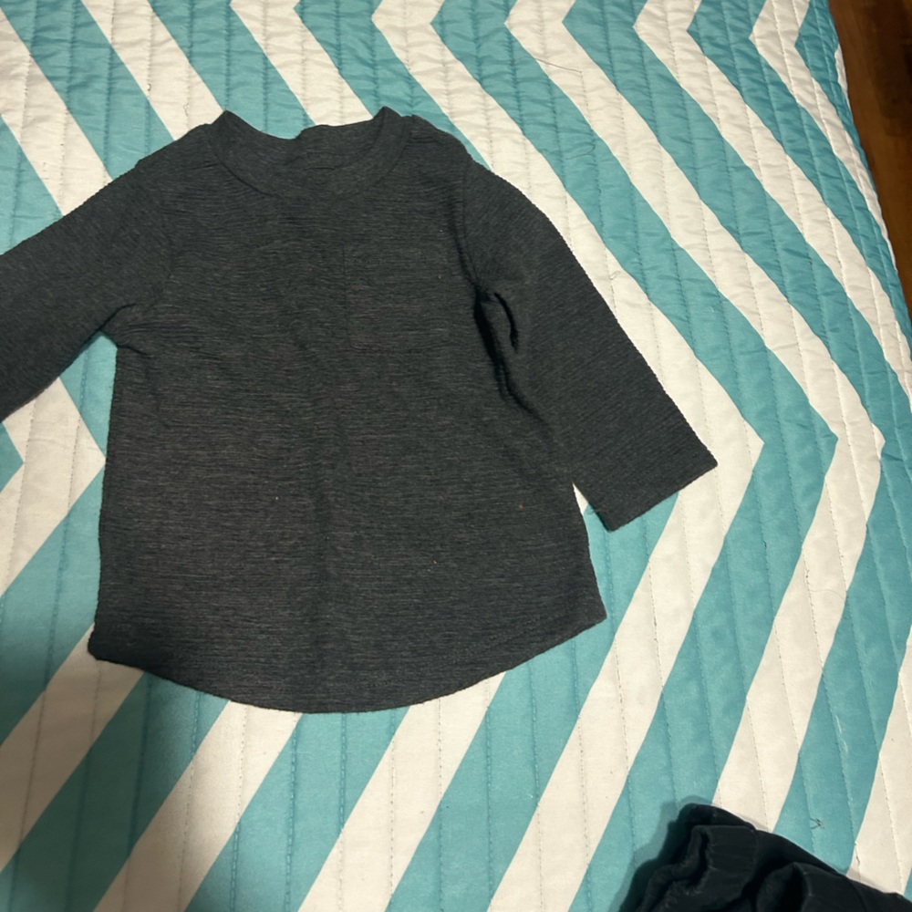 Boy’s gray long sleeve shirt